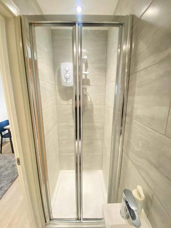 Cozy En-Suite Near Stratford Лондон Екстер'єр фото