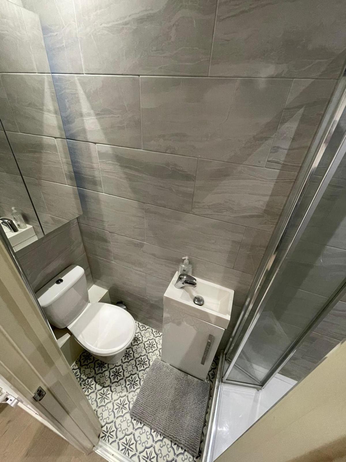 Cozy En-Suite Near Stratford Лондон Екстер'єр фото